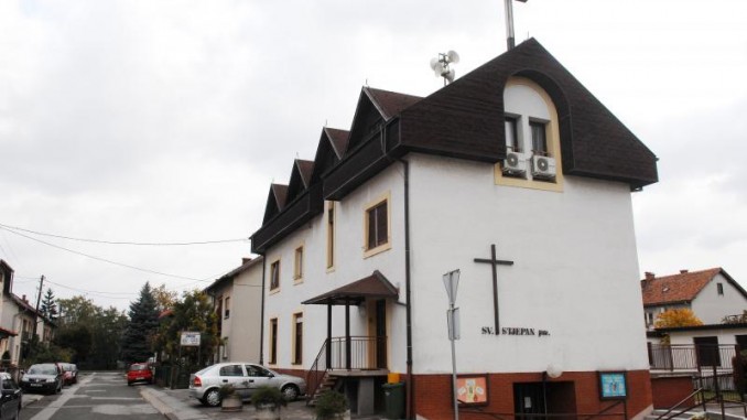 botinec crkva
