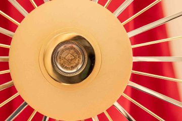 RELIKVIJA: pohranjivanje relikvije Krvi Kristove RELIKVIJA: pohranjivanje relikvije Krvi Kristove